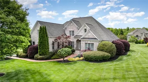 7469 Henson Forest Dr, Summerfield, NC 27358