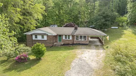 345 Koontz Rd, Lexington, NC 27295