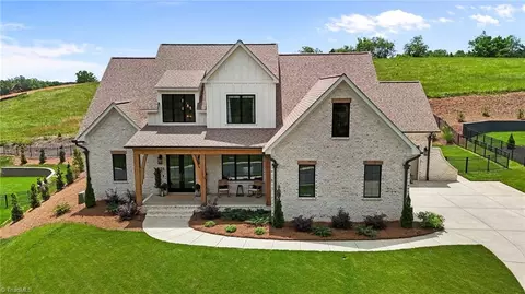 475 Brookberry Farm Cir, Winston Salem, NC 27106