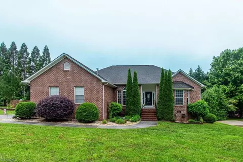 3021 Kamerin St, Randleman, NC 27317