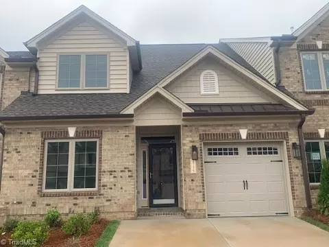 4723 Willowstone Dr, High Point, NC 27265