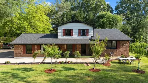 6640 Springfield Dr, Clemmons, NC 27012 photo 1