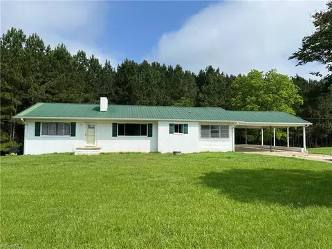 1024 Lone Hickory Rd, Yadkinville, NC 27055