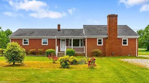 4814 Greenbrook Dr, Browns Summit, NC 27214