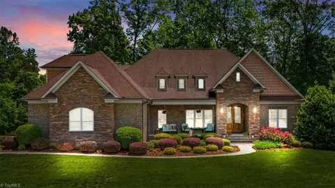 8104 Rogers Ct, Greensboro, NC 27455