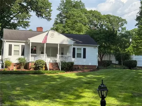 208 Rockspring Dr, Thomasville, NC 27360