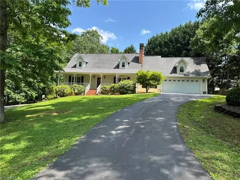 Exterior - 470 Farmbrook Rd, Mount Airy, NC 27030 photo 18 of 21