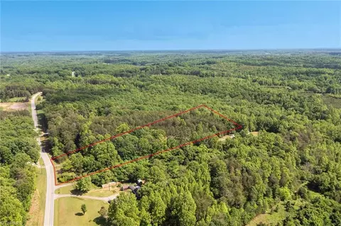 3040 Shiloh Church Rd, Winston Salem, NC 27105