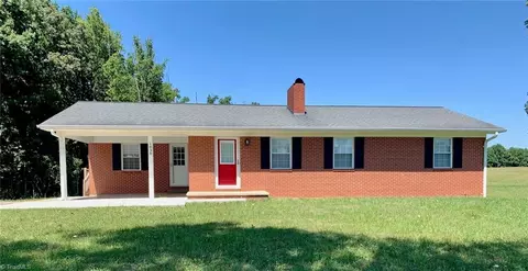 1838 Dobbins Mill Rd, Elkin, NC 28621