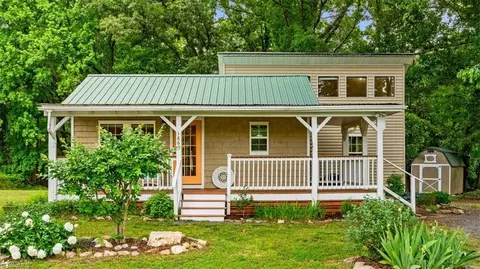 1869 Locust Grove Dr, Franklinville, NC 27248