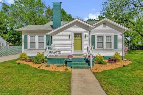 807 Johnson St, Reidsville, NC 27320
