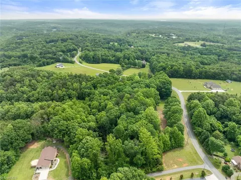 1099 Slate Rd, King, NC 27021 photo 9