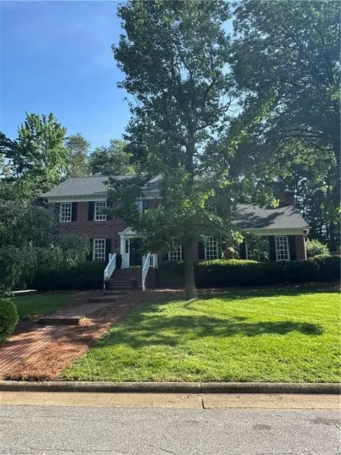 3310 Wedgewood Pl, Greensboro, NC 27403