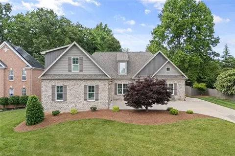 5804 Stanley Farm Ct, Kernersville, NC 27284