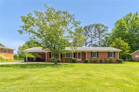 536 Lindsey Ave, Asheboro, NC 27203