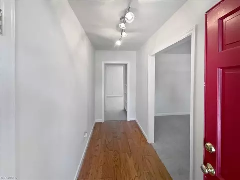 506 Oakview Rd, High Point, NC 27265 photo 18