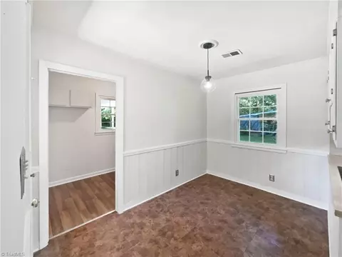 506 Oakview Rd, High Point, NC 27265 photo 9