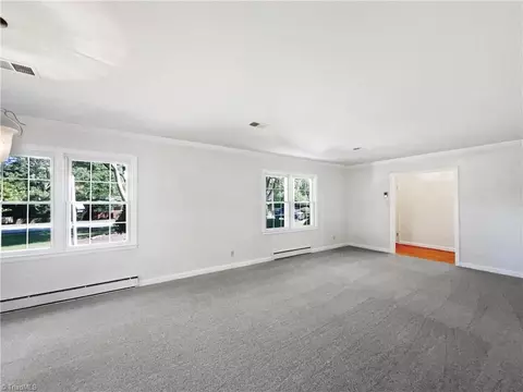 506 Oakview Rd, High Point, NC 27265 photo 4