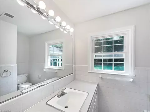 506 Oakview Rd, High Point, NC 27265 photo 21
