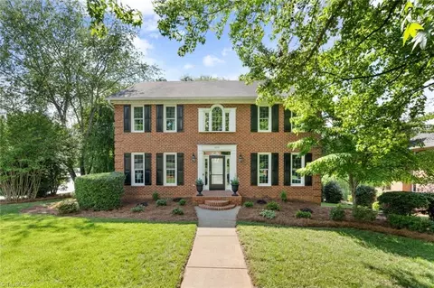 800 Winberry Ct, Winston Salem, NC 27104