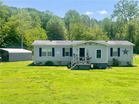 359 Hogan Creek Rd, Siloam, NC 27047