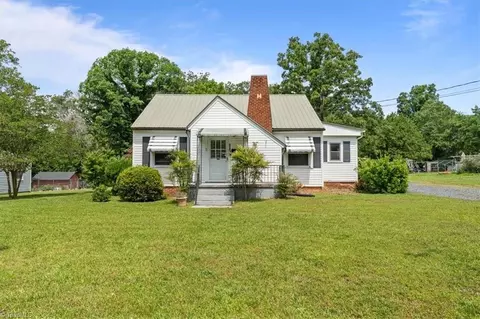 283 Cresent Dr, Asheboro, NC 27203