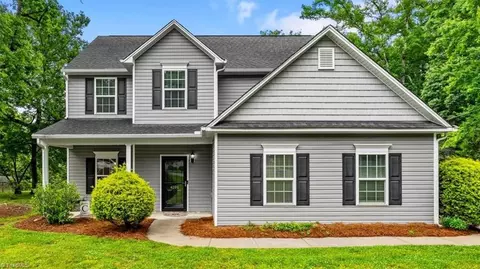 4202 Lake Jeanette Rd, Greensboro, NC 27455
