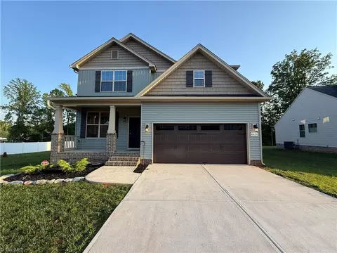 6424 Rogers Farm Rd, Pleasant Garden, NC 27313