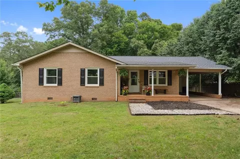 241 Pilotview Loop, Madison, NC 27025 photo 6