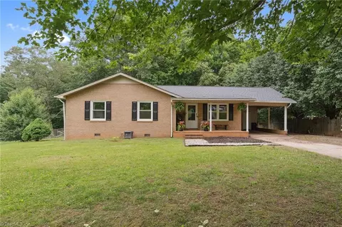 241 Pilotview Loop, Madison, NC 27025 photo 3