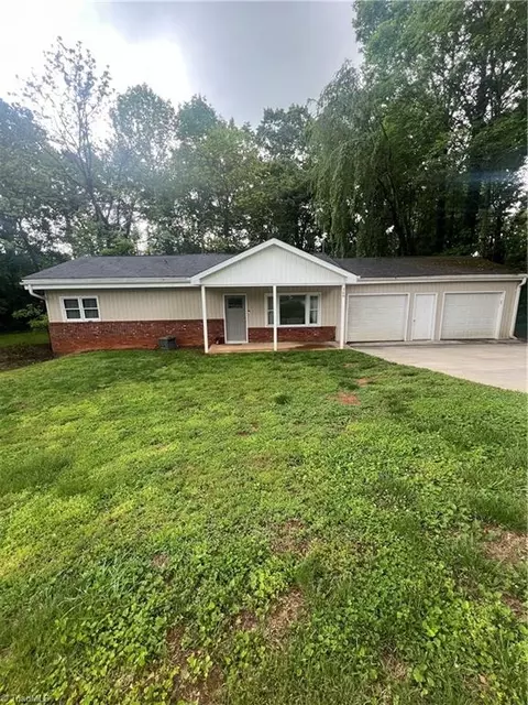 168 Mulberry Pine St, North Wilkesboro, NC 28659
