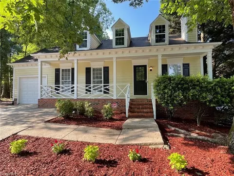 2 Whispering Ct, Greensboro, NC 27407