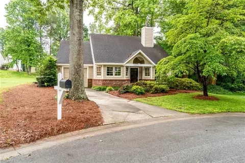 4607 Briargrove Ct, Greensboro, NC 27410