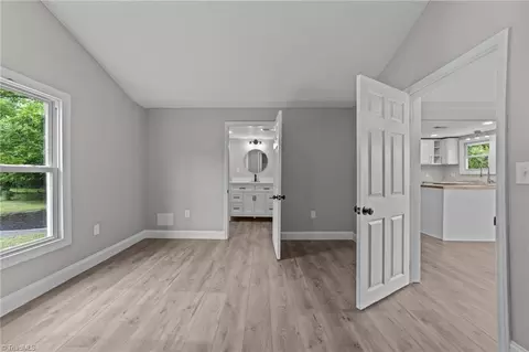 712 Nance Ave, High Point, NC 27263 photo 8