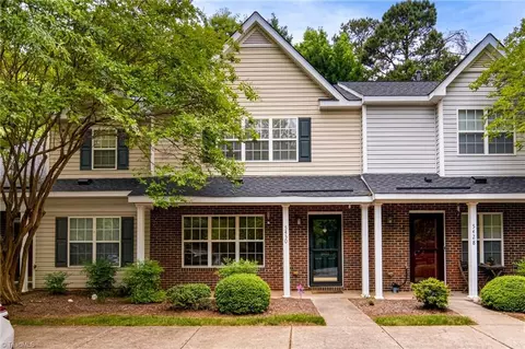 5430 Strasburg Dr, Greensboro, NC 27407