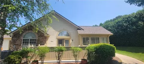 941 Eagle Rd, Greensboro, NC 27407