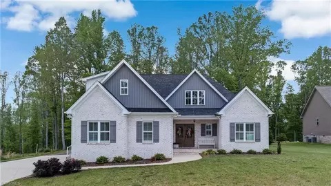 417 Wild Fern Ln, Reidsville, NC 27320