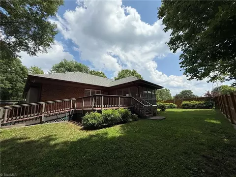 1223 Gatehouse Rd, High Point, NC 27262 photo 23