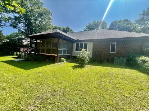 1223 Gatehouse Rd, High Point, NC 27262 photo 25