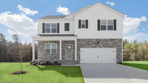 360 Falcon Ln, Lexington, NC 27295