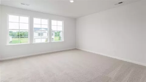 Bedroom - 4585 Red Oak Dr, Trinity, NC 27370 photo 6 of 9