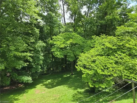 314 Hillcrest Dr, Elkin, NC 28621 photo 33