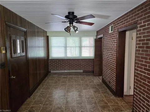 314 Hillcrest Dr, Elkin, NC 28621 photo 13
