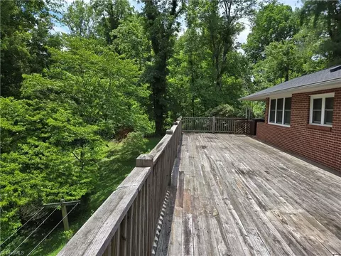 314 Hillcrest Dr, Elkin, NC 28621 photo 28