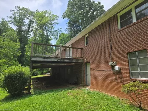 314 Hillcrest Dr, Elkin, NC 28621 photo 26
