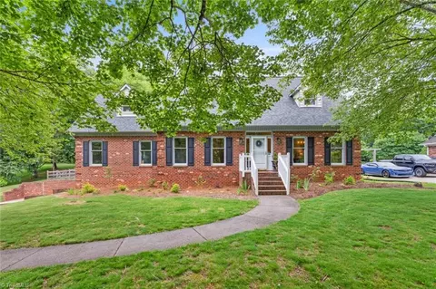 641 Doe Run Dr, Kernersville, NC 27284