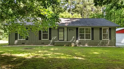 504 Carl Dr, Chapel Hill, NC 27516