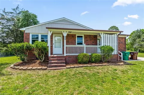 121 Jacklyn Ct, High Point, NC 27265