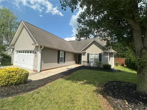 4727 Eagle Path, Winston Salem, NC 27127