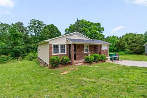 124 Jacklyn Ct, High Point, NC 27265